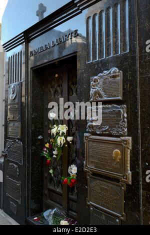 Argentinien Buenos Aires La Recoleta Friedhof Eva Peron Grab im Familienmausoleum Duarte Stockfoto