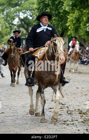 Argentinien Buenos Aires Provinz San Antonio de Areco Tradition Tag Festival (Dia de Tradition) Gaucho auf dem Pferderücken in Stockfoto