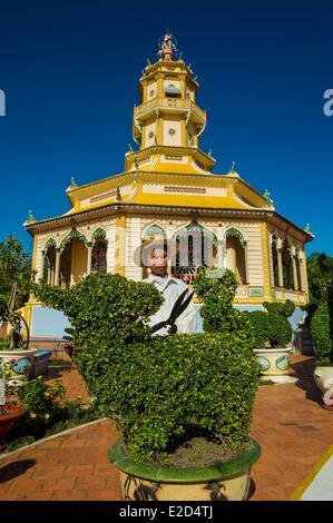 Vietnam Tay Ninh Provinz Stadt von Tay Ninh Frauen üben die inländischen Ritus in der Tempel Cao Dai Thanh, dass Heilige Stuhl von der Stockfoto