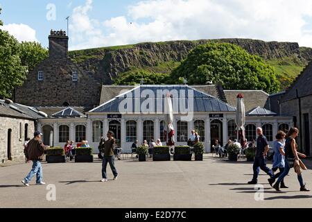 Vereinigtes Königreich Schottland Edinburgh Weltkulturerbe von UNESCO Palace of Holyroodhouse touristisches Café Holyrood Park in Stockfoto