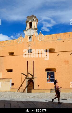 Frankreich, Haute Corse Bastia, der Zitadelle Bezirk Terra Nova, der Palast der genuesischen Gouverneure, die hostet die Musee d ' Histoire de Bastia (Bastia Geschichtsmuseum), Haupteingang durch die alte Zugbrücke über den Dungeon-Ort Stockfoto