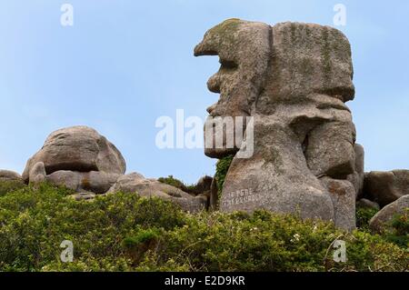 Frankreich Cotes d ' Armor Cote de Granit Rose (rosa Granit Küste) Trebeurden Pere Trebeurden Rock Stockfoto