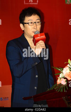 Shanghai, China. 18. Juni 2014. Regisseur Lu Chuan besucht Pressekonferenz des Films "Geboren In China" in Shanghai, China am Mittwoch, 18. Juni 2014. Bildnachweis: TopPhoto/Alamy Live-Nachrichten Stockfoto