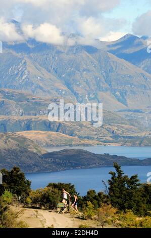 Neuseeland Südinsel Otago Region Wanaka vor den Toren des Mount Aspiring National Park Blick auf Lake Wanaka aus Eisen zu montieren Stockfoto