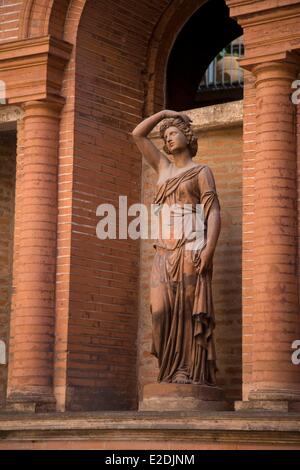 Frankreich Haute Garonne Toulouse Ort Ste Scarbe Privatvilla Terrakotta statue Stockfoto