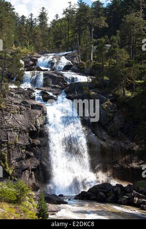 Der Pont d ' Espagne, Wasserfall, Cauterets, Hautes-Pyrenäen, Frankreich Stockfoto