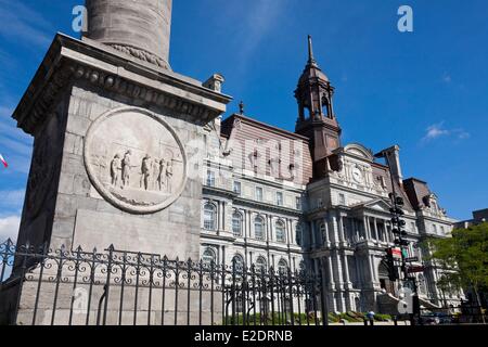 Provinz Kanada Quebec Montreal Old Montreal Rathaus und in den Vordergrund Flachrelief auf den Sockel der Statue von Stockfoto