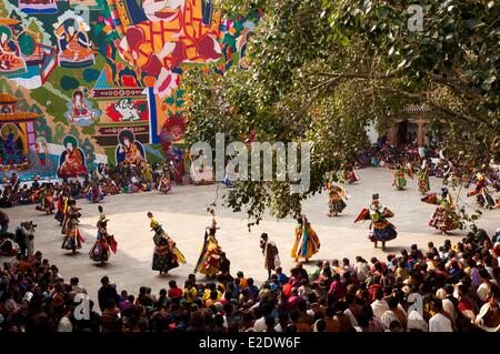 Bhutan Punakha Dzong oder befestigtes Kloster Tsechu oder jährliche Festival maskiert Tänze im Honnor Hof Stockfoto