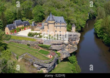 Frankreich Dordogne Perigord Noir (Périgord) Thonac das Schloss der Belcayre an den Ufern des Flusses Vézère (Luftbild) Stockfoto