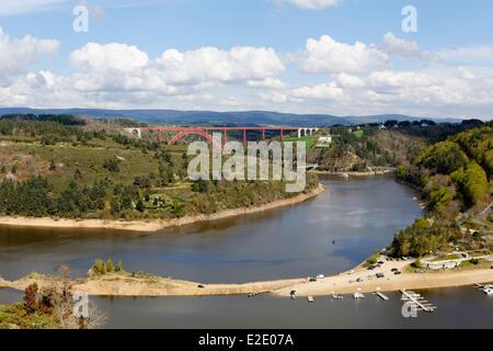 France Cantal Ruynes En Margeride der Truyere River Canyon und Garabit-Viadukt von Gustave Eiffel gebaut Stockfoto