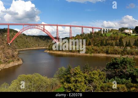 France Cantal Ruynes En Margeride der Truyere River Canyon und Garabit-Viadukt von Gustave Eiffel gebaut Stockfoto