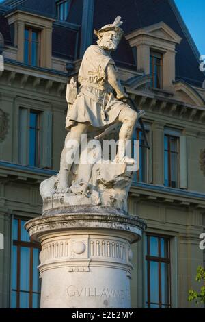 Schweiz Kanton Vaud Lausanne Gerichtsgebäuden und Statue von William Tell Stockfoto