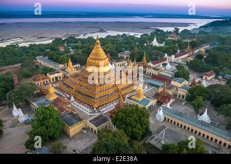 Myanmar (Burma) Mandalay Abteilung Bagan Überblick über die alte historische Hauptstadt in Ballonswith Ballons über Bagan Blick aus der Stockfoto