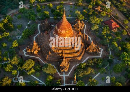 Myanmar (Burma) Mandalay Abteilung Bagan Überblick über die alte historische Hauptstadt in Ballons mit Luftballons über Bagan Blick aus der Stockfoto