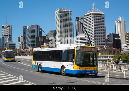 Brisbane Australien, Southbank CBD, Victoria Bridge, Kulturzentrum, Zentrum, Busbahnhof, Skyline der Stadt, Wolkenkratzer, Gebäude, Ankunft, AU140315039 Stockfoto