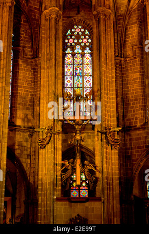 Der Altar in der Kathedrale La Seu in Barcelona, Spanien Stockfoto