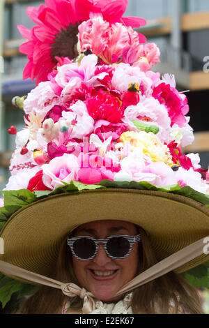 Ascot Berkshire, Vereinigtes Königreich. 19. Juni 2014.  Damentag im Royal Ascot Stockfoto