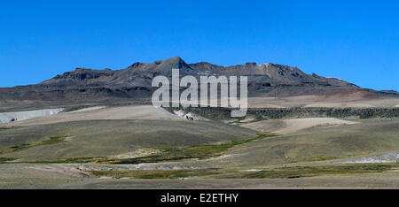 Peru-Arequipa Provinz Chivay Mismi Vulkan (5597 m) die Mismi wurde als die am weitesten entfernten Quelle des Amazonas fest identifiziert. Stockfoto