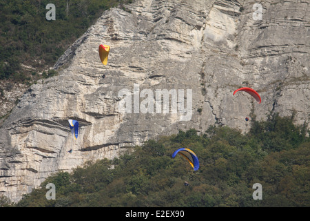 Veranstaltung der Coupe Icare, Festival der Ballon und Paragliding, Saint Hilaire du Touvet, Chartreuse, Isère und Rhône-Alpes, Frankreich. Stockfoto