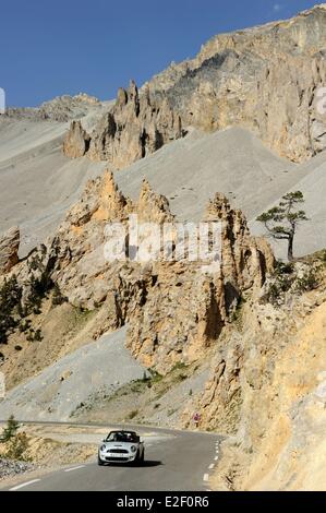 Frankreich, Hautes Alpes, natürlichen Regionalpark Queyras Mondlandschaft der Casse Deserte Abstieg des Col d ' Izoard Stockfoto