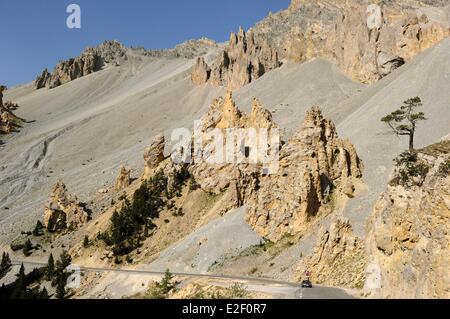 Frankreich, Hautes Alpes, natürlichen Regionalpark Queyras Mondlandschaft der Casse Deserte Abstieg des Col d ' Izoard Stockfoto