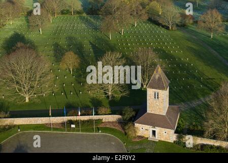 Deutscher Soldatenfriedhof Frankreich Manche Orglandes Gehäuse 10.152 deutsche Soldaten, die während der Schlacht um die Normandie (Antenne Stockfoto