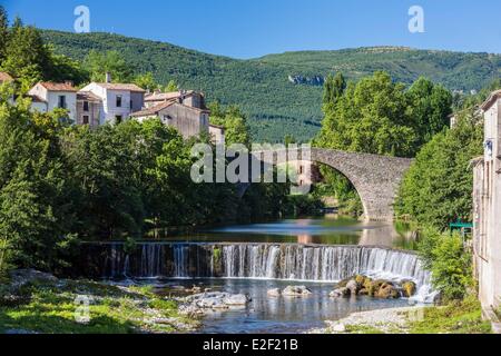 Frankreich, Gard, Cevennen-Nationalpark, Le Vigan, überbrücken der Vieux Pont des 12. 13. Jh. über Arre Fluss Stockfoto