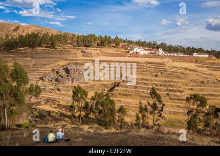 Peru, Cuzco Provinz, das Heilige Tal, Chinchero, das spanische Dorf, erbaut auf den Ruinen der Inka-Terrassen Stockfoto