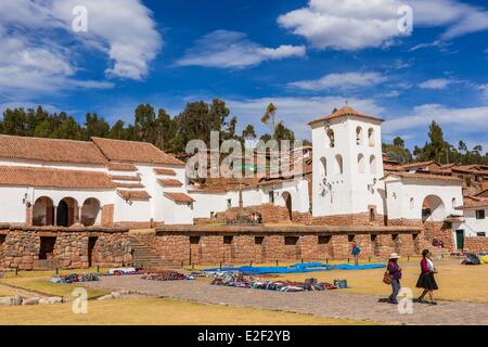 Peru, Cuzco Provinz, das Heilige Tal, Chinchero, das spanische Dorf, erbaut auf den Ruinen der Inka-Terrassen Stockfoto