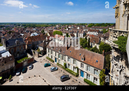 Frankreich, Oise, Senlis, Übersicht von der gotischen Kathedrale Notre Dame Stockfoto