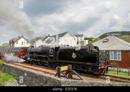 Jacobite Steam train The Lancashire Fusilier 45407 auf West Highland Railway Linie nach Fort William. Mallaig Highland, Schottland, Vereinigtes Königreich Stockfoto