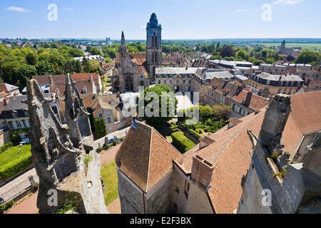 Frankreich, Oise, Senlis, Übersicht von der gotischen Kathedrale Notre Dame Stockfoto