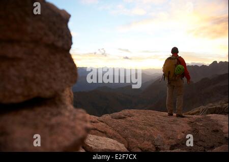 Frankreich, Haute Garonne, Klettern die Grate Boum Maupas, Wandern zwischen Maupas Zuflucht und Pic du Boum Stockfoto