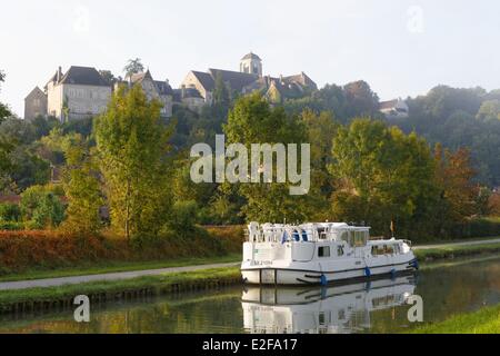 Frankreich, Yonne, Hausboot, Chatel Censoir, canal du Nivernais, Nivernais chanel Stockfoto