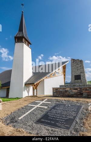 Frankreich Savoie Beaufortain massiv Les Saisies Skiresort auf einer Höhe von 1650m Kapelle Notre-Dame de Haute Lumiere Baujahr 2000 Stockfoto