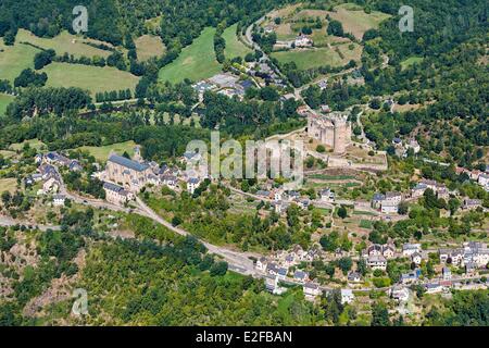 Frankreich Aveyron Najac gekennzeichnet Les Plus Beaux Dörfer de France (die schönsten Dörfer Frankreichs) die Burg (Luftbild) Stockfoto