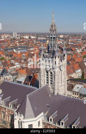 Frankreich, Nord, Douai, Rathaus, Glockenturm, Weltkulturerbe der UNESCO (Luftbild) Stockfoto