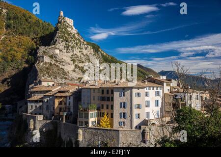 Frankreich, Alpes de Haute Provence, Entrevaux mittelalterliche Stadt von Vauban befestigt Stockfoto