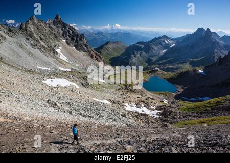 Frankreich Savoie Beaufortain Massif La Cote d'Aime Lac de Presset und Presset Hütte (2514 m) mit Blick auf La Pierra Menta (2714 Stockfoto