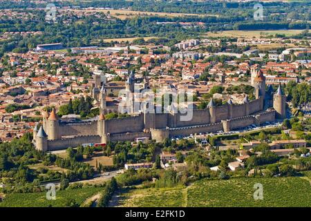 Frankreich, Aude, Carcassonne, mittelalterliche Stadt Weltkulturerbe der UNESCO (Luftbild) Stockfoto
