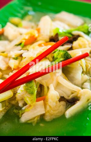 Malaysia Malaysia Borneo Sarawak Zustand malaysisches essen Nudeln Mee Goreng Stockfoto