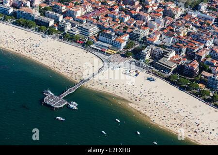 Frankreich Gironde Arcachon Strand und Thiers Steg (Luftbild) Stockfoto