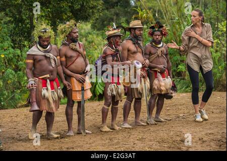 Papua-Neu-Guinea Highands Hela Provinz Tari Region Sabla Stamm Kobe Tumbiali Dorf Julie Bruyere ist die Choregrapher von der Stockfoto