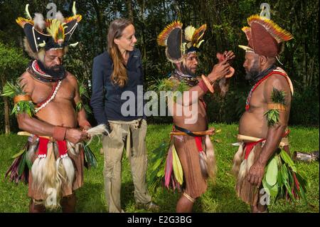 Papua-Neu-Guinea Highands Western Higlands Provinz Mount Hagen Sabla Stamm Julie Bryere Lido Tänzer teilnehmen, um die Pym Stockfoto