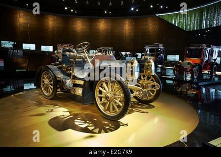 Deutschland Baden-Württemberg Stuttgart Mercedes Benz Museum Geburtsstunde der Marke Mercedes Simplex 40cv aus dem Jahr 1902 Stockfoto