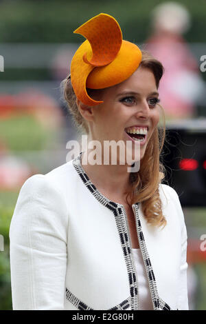 Ascot, Windsor, UK. 19. Juni 2014. Porträt der Prinzessin Beatrice von York. Ascot Racecourse. (Prinzessin Beatrice, Royals, Portraet, Portrait, Porträt) 613D190614ROYALASCOT. JPG (c) Credit: Frank Sorge /Caro /Alamy Live-Nachrichten) Stockfoto