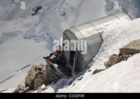 Italien-Aosta-Tal Courmayeur Eccles Biwak (4041m) auf der Südseite des Mont Blanc (4810m) Stockfoto
