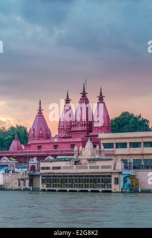 Indien Uttarakhand Zustand Haridwar, einer der neun heiligen Städte Hindus Ashram an den Ufern des Flusses Ganga Stockfoto