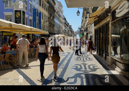 Portugal Lissabon Baixa Pombal Bezirk die Fußgängerzone mit vielen Geschäften Rua Augusta Stockfoto