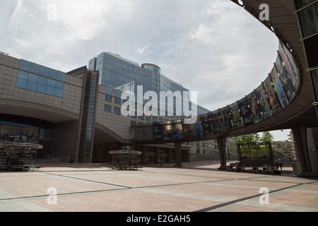 Ein Foto von den Gebäuden des Europäischen Parlaments in Brüssel, auch bekannt als Espace Léopold. Stockfoto